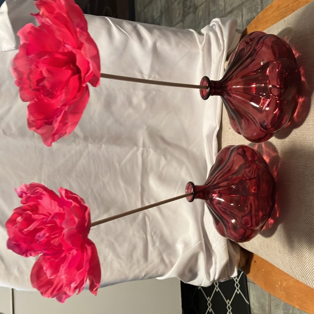 New. IKEA. 2 pc set of Jeanie style raspberry- rosey red glass vases can be - Picture 9 of 13